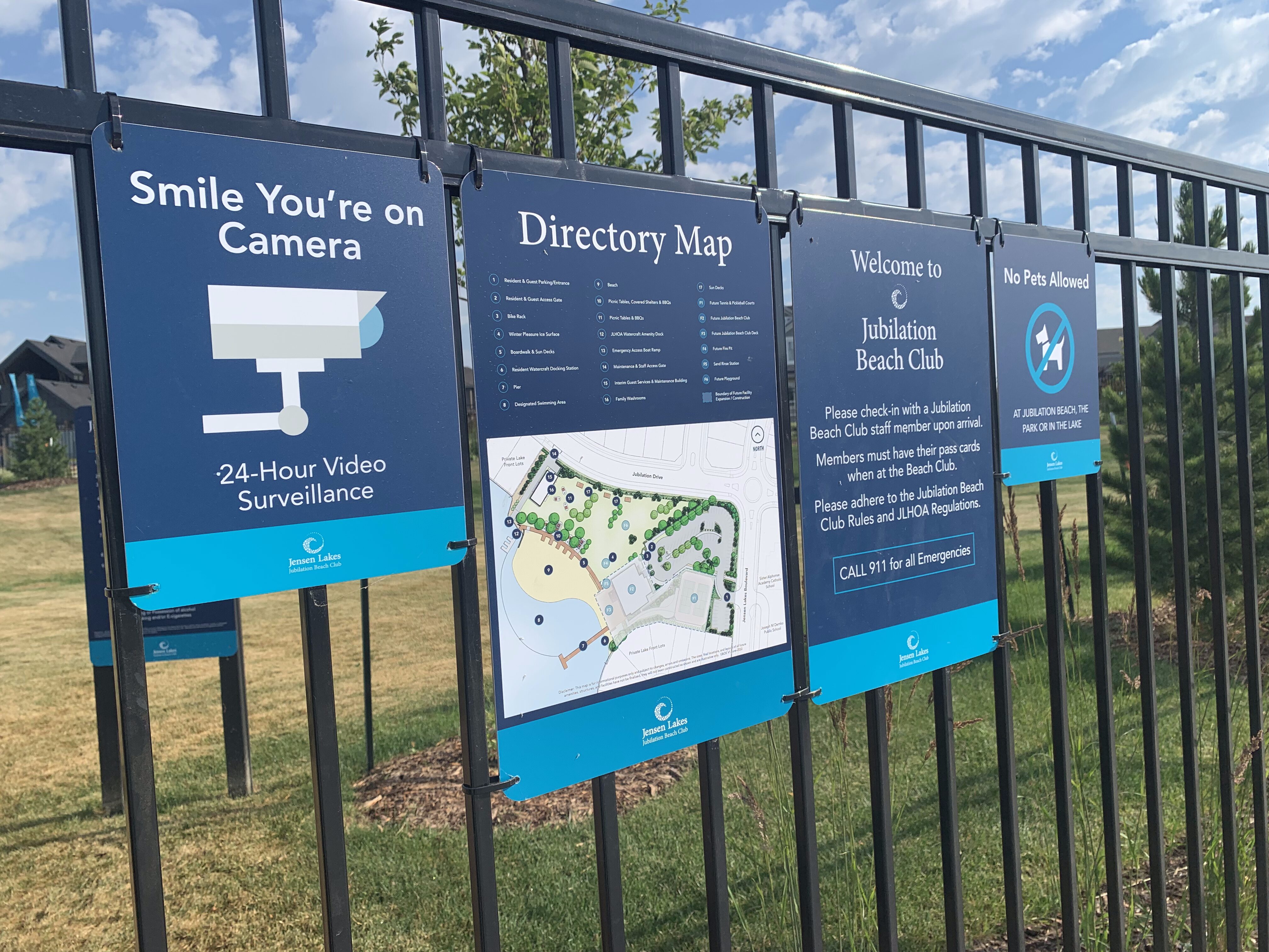 Development & Real Estate Signs – auroraflags.com